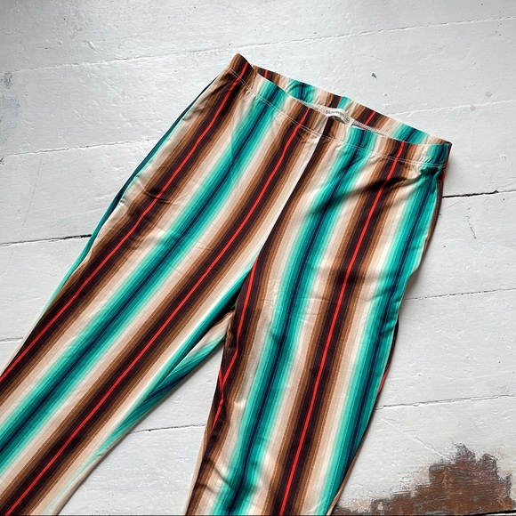 Bell bottoms - Picture 3 of 4